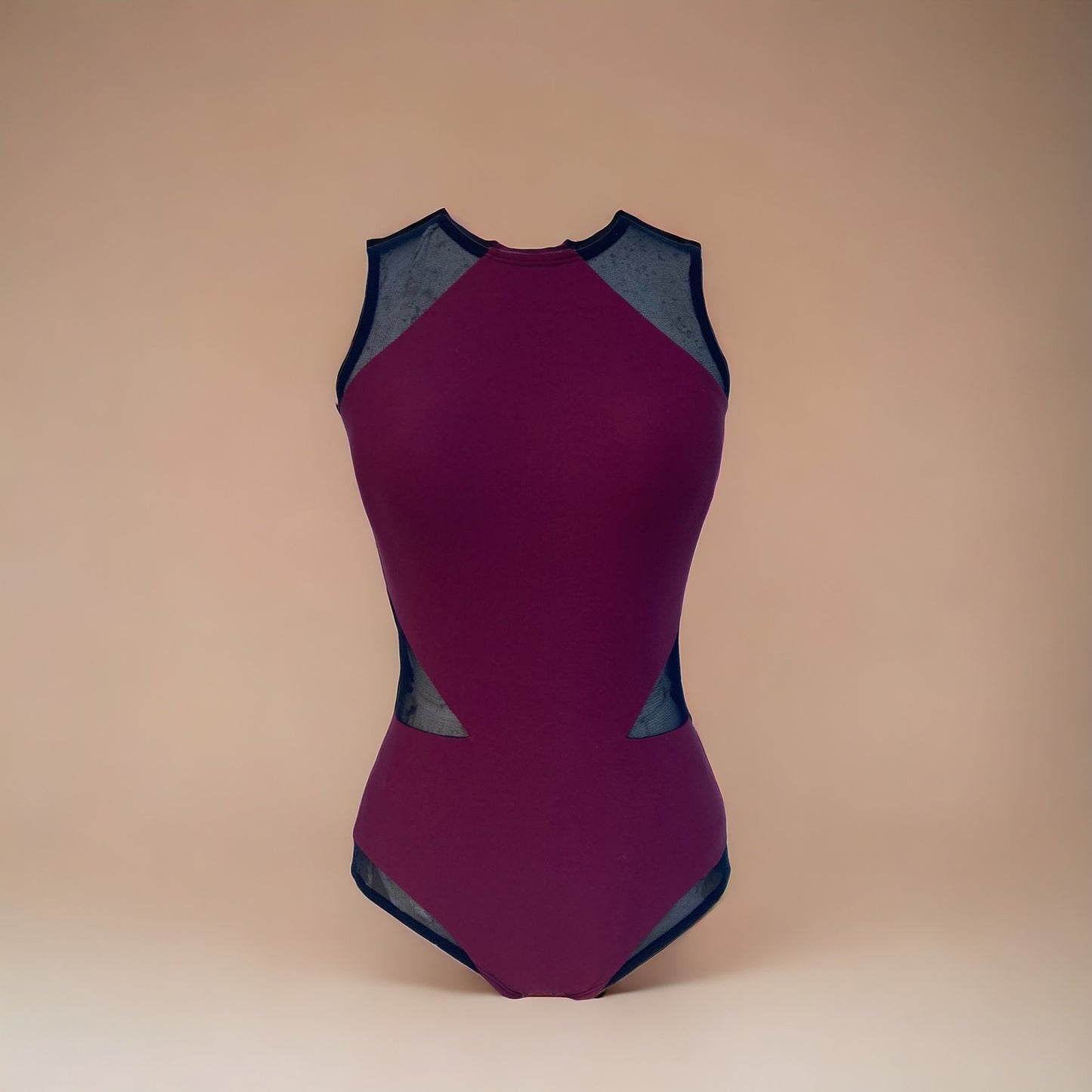 Avril Leo: Burgundy x Black